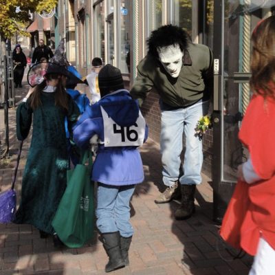 Downtown Marquette Halloween Trick or Treat