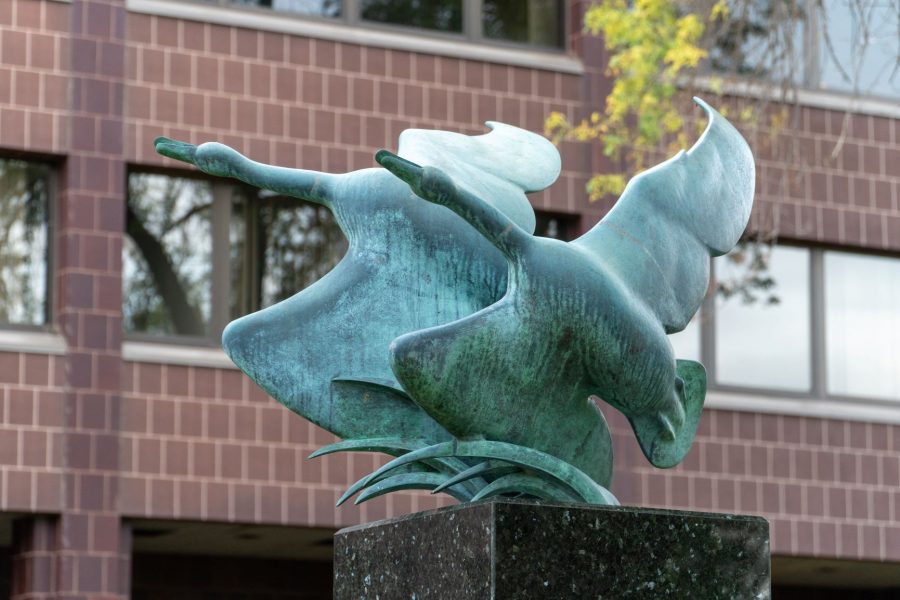 Gallery 4 - Flying Wild Geese Memorial Sculpture
